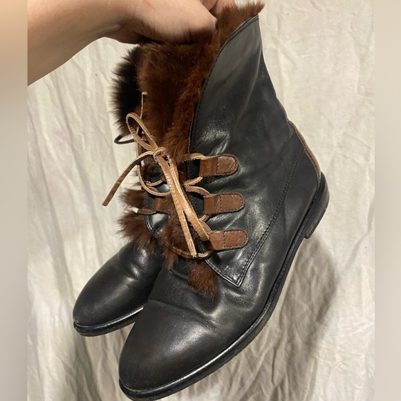 Vintage boots with fo fur and leather laces - Picture 4 of 7